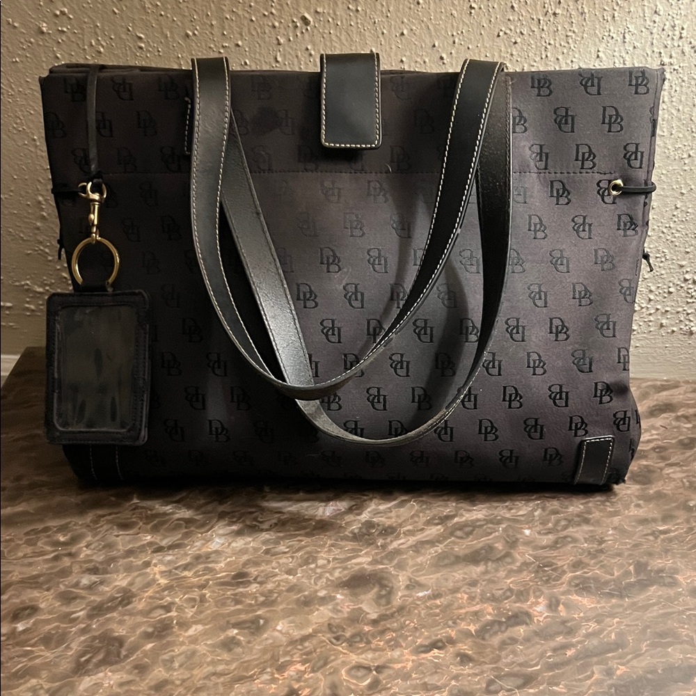Dooney and Bourke Large Black Signature Tote